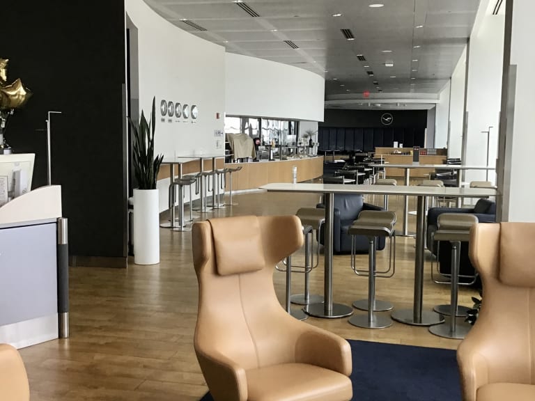 Lufthansa Business Lounge JFK